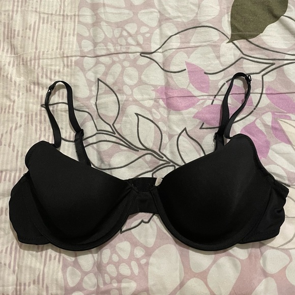 set of bras (9) size 36B - Picture 3 of 16